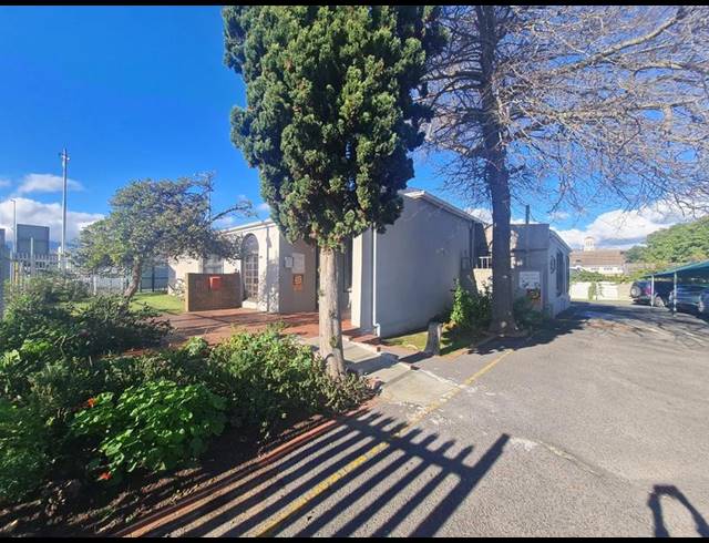 BUSINESS PROPERTY TO RENT IN AUDAS ESTATE